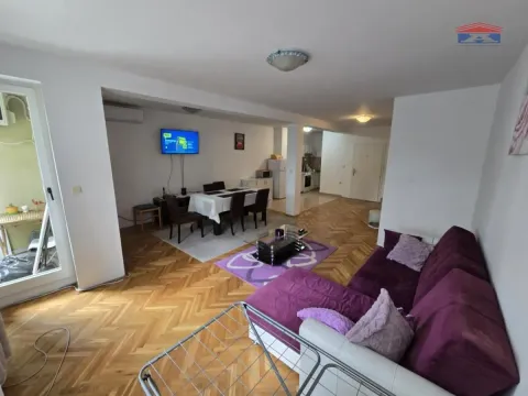 Prodaja, trosoban stan, 92m², Bulevar Oslobodjenja, Novi Sad Sve Podlokacije - image 1