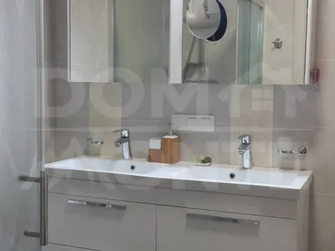 Rent, three bedroom apartment, 110m², Tivat, Crna Gora - image 16