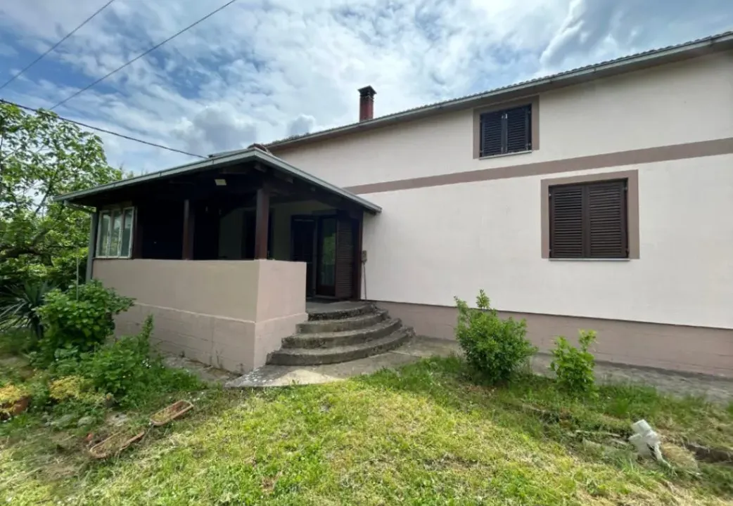 Prodaja, kuća, 258m², Velje Brdo, Podgorica