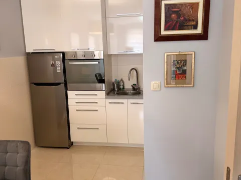 Prodaja, jednosoban stan, 47m², City Kvart, Podgorica - image 12