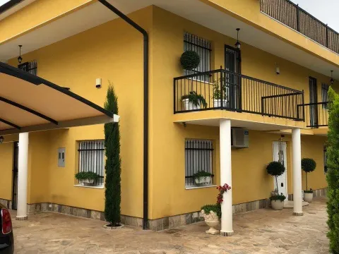 Prodaja, kuća, 340m², Kotor, Crna Gora - image 2