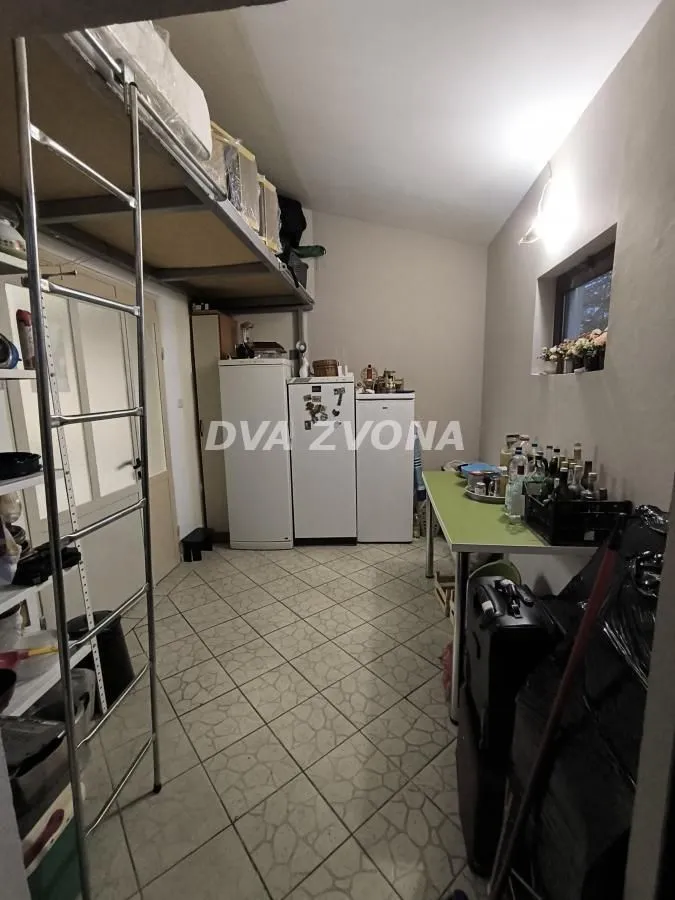 Prodaja, kuća, 166m², Temerin, Novi Sad