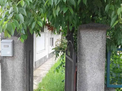 Rent, apartment, 30m², Blok 9, Podgorica - image 2