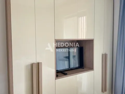 Sale, two bedroom apartment, 51m², Novi Beograd Blok 65, Novi Beograd Sve Podlokacije - image 7
