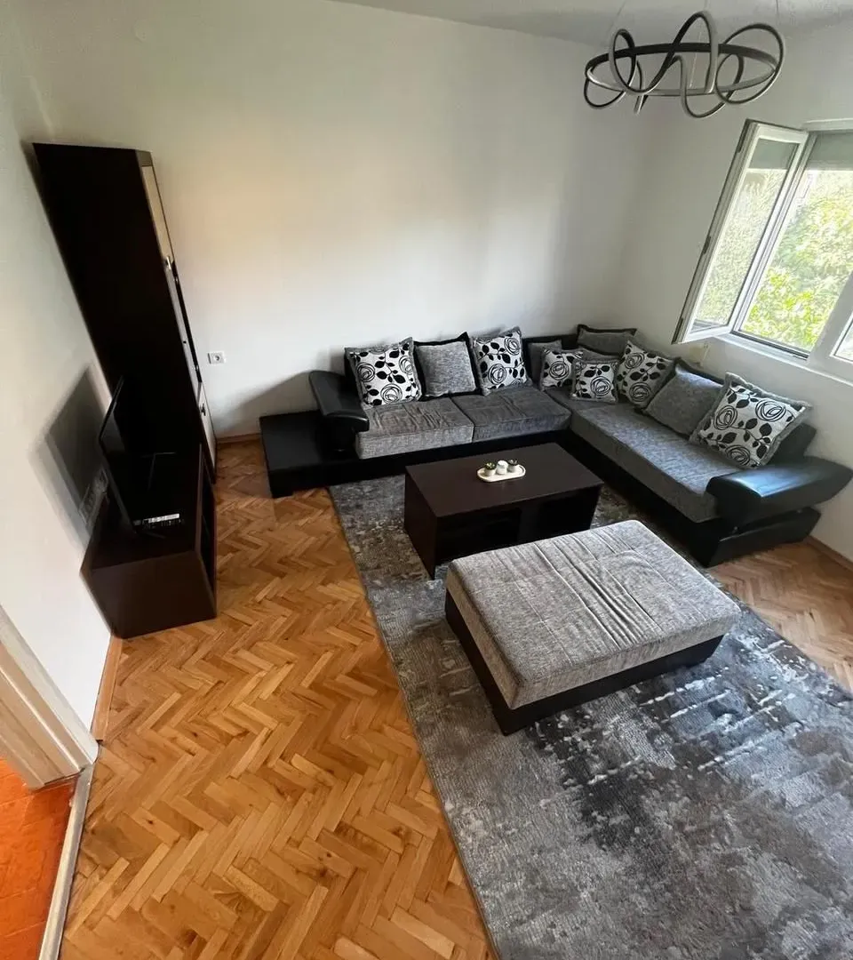 Izdavanje, dvosoban stan, 60m², Masline, Podgorica