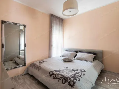 Sale, one bedroom apartment, 56m², Bečići, Budva - image 13