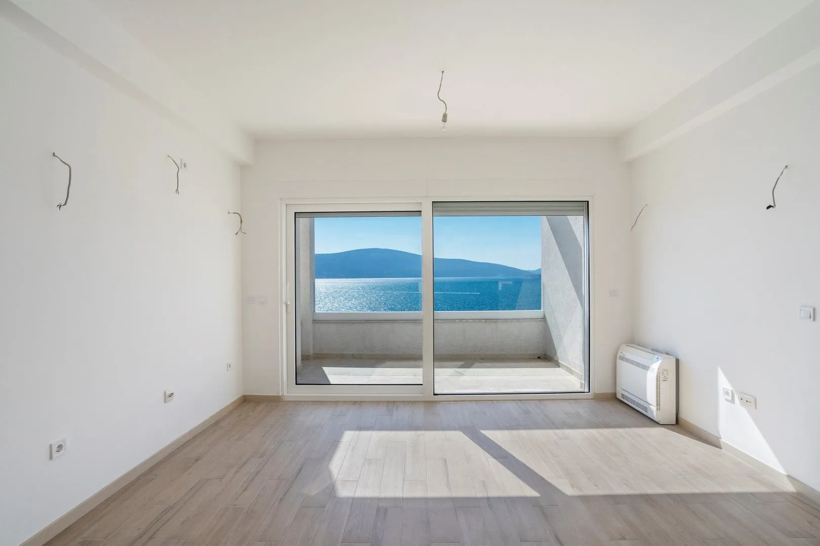 Prodaja, stan, 66m², Tivat, Crna Gora