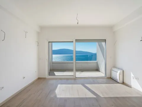 Prodaja, stan, 66m², Tivat, Crna Gora - image 10