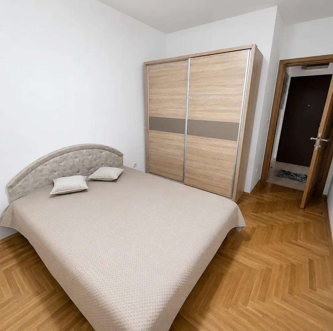 Izdavanje, jednosoban stan, 45m², Stari Aerodrom, Podgorica