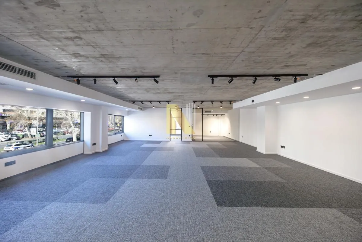 Izdavanje, poslovni prostor, 279m², Bulevar Oslobodjenja, Novi Sad Sve Podlokacije