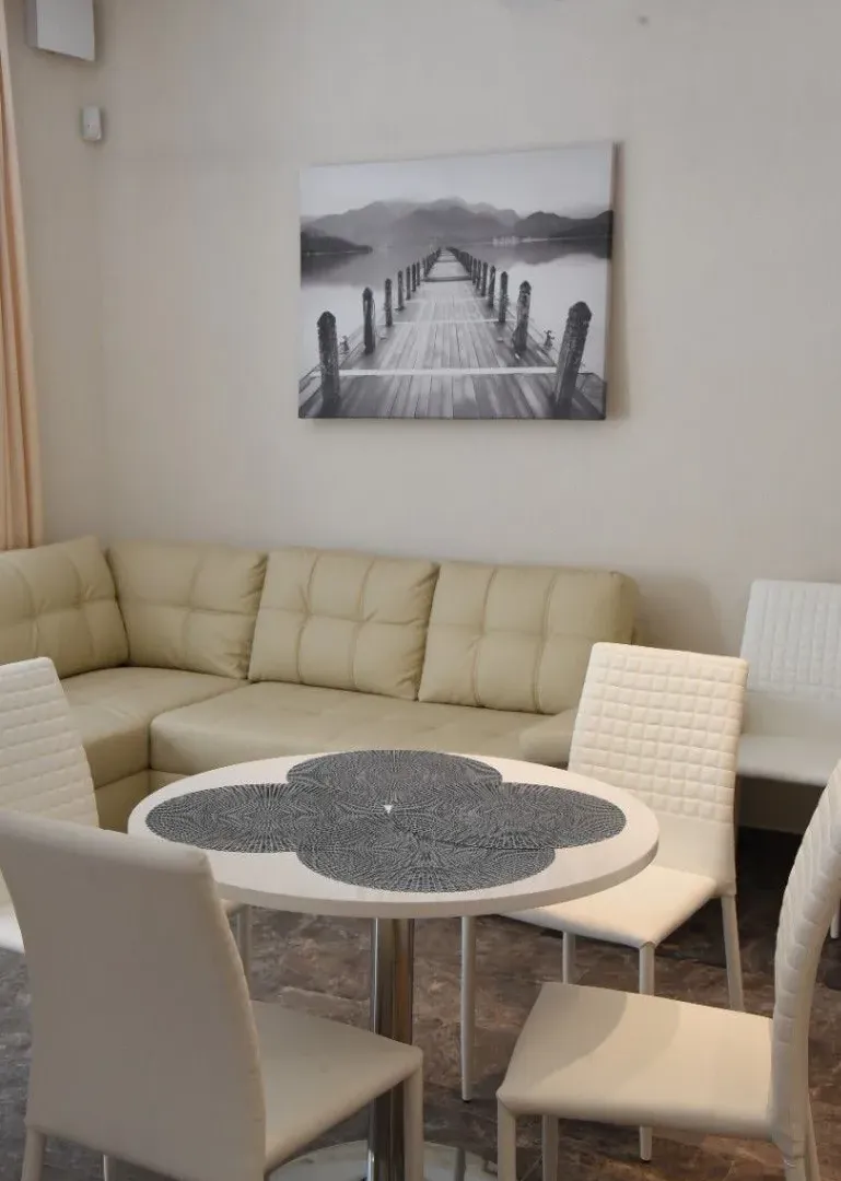 Prodaja, kuća, 350m², Stoliv, Kotor