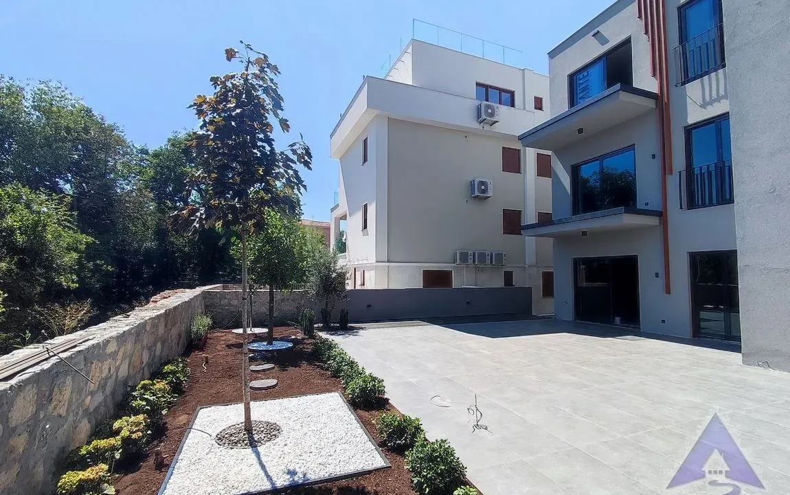 Prodaja, jednosoban stan, 47m², Donja Lastva, Tivat