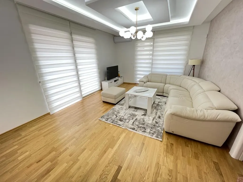 Sale, apartment, 94m², Bečići, Budva