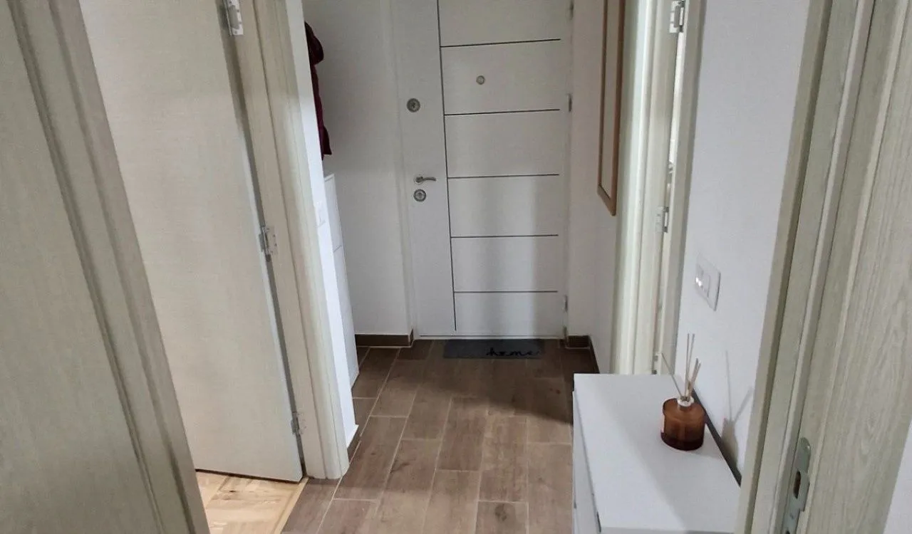 Izdavanje, jednosoban stan, 46m², Ljubović, Podgorica