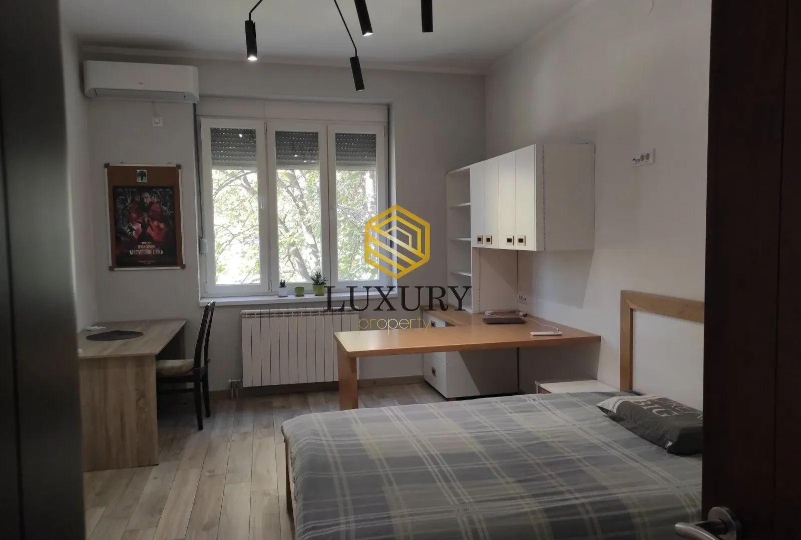Rent, two bedroom apartment, 85m², Centar, Podgorica