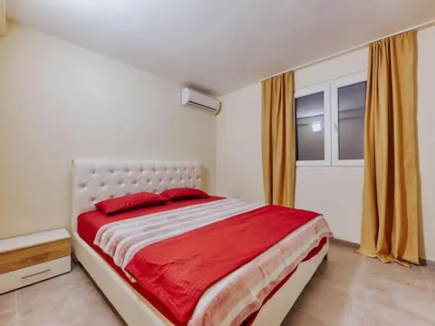Prodaja, dvosoban stan, 56m², Budva, Crna Gora - image 11
