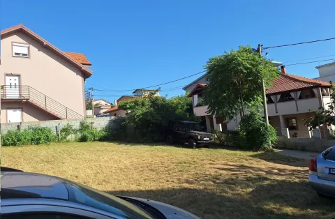 Zemljište in Višnjička Banja