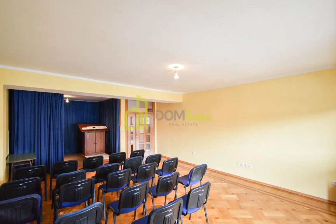 Sale, four bedroom apartment, 157m², Pobrežje, Podgorica