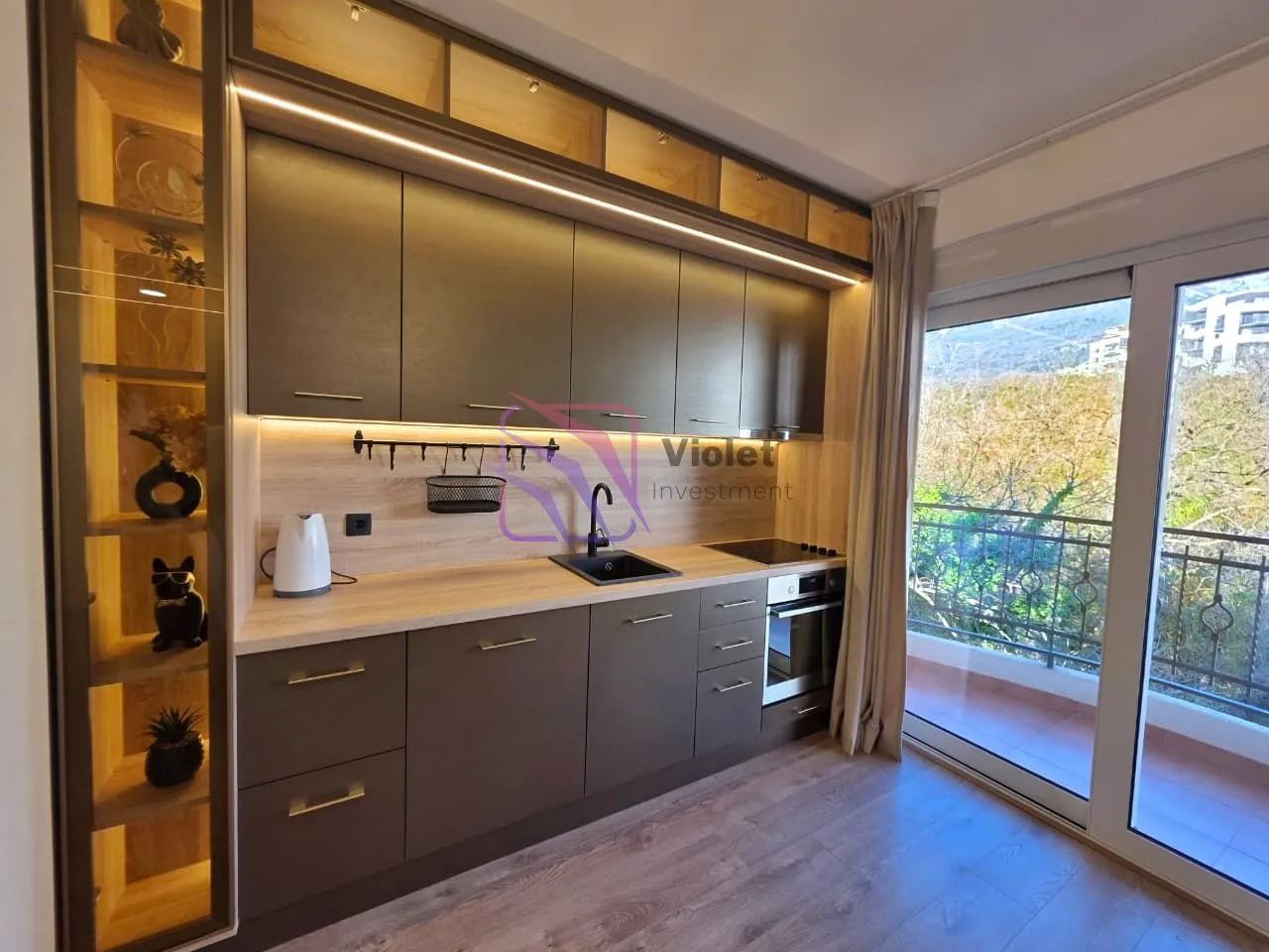 Prodaja, trosoban stan, 107m², Bečići, Budva
