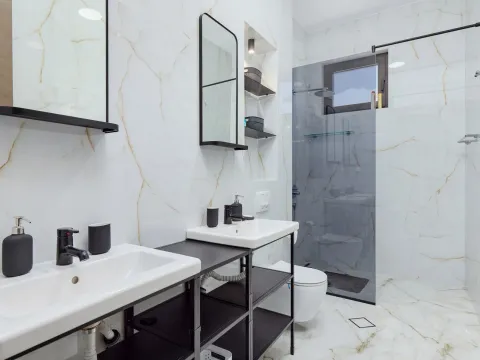 Prodaja, kuća, 419m², Dobrota, Kotor - image 15