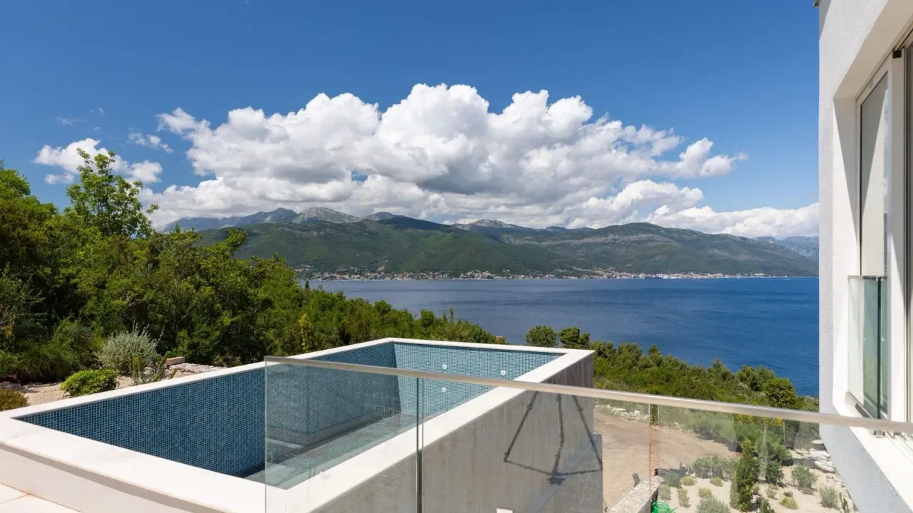 Prodaja, kuća, 328m², Krašići, Tivat