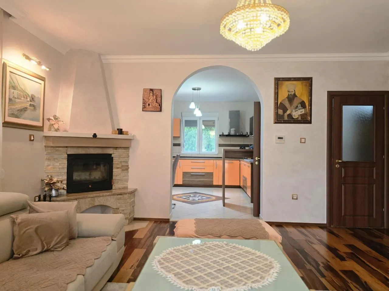 Rent, house, 184m², Velje Brdo, Podgorica