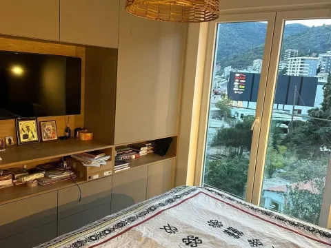 Rent, one bedroom apartment, 45m², Centar, Budva - image 7