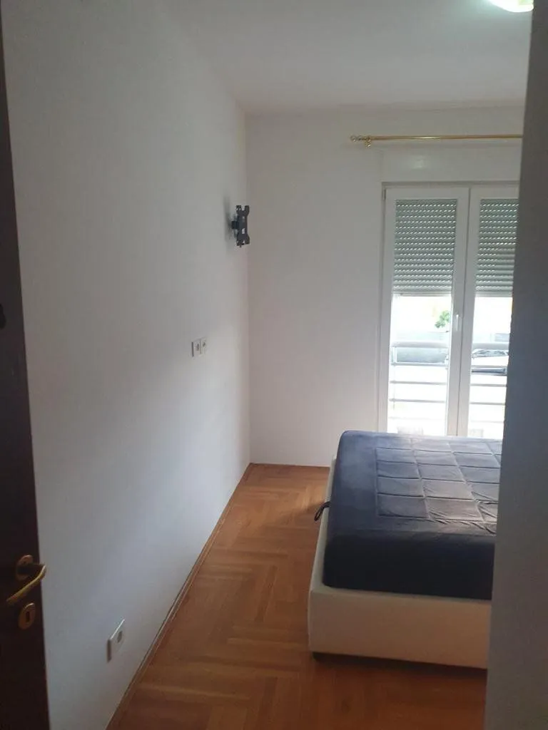 Rent, one bedroom apartment, 50m², Stari Aerodrom, Podgorica