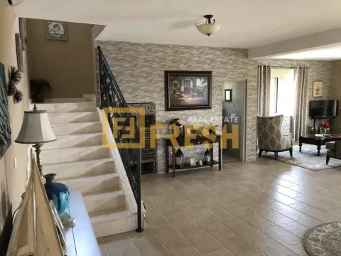 Prodaja, kuća, 250m², Ulcinj, Crna Gora - image 11