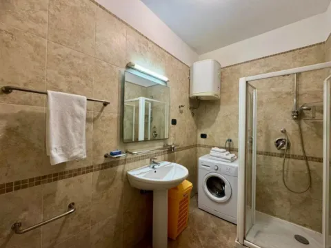Izdavanje, dvosoban stan, 92m², Rafailovići, Budva - image 3