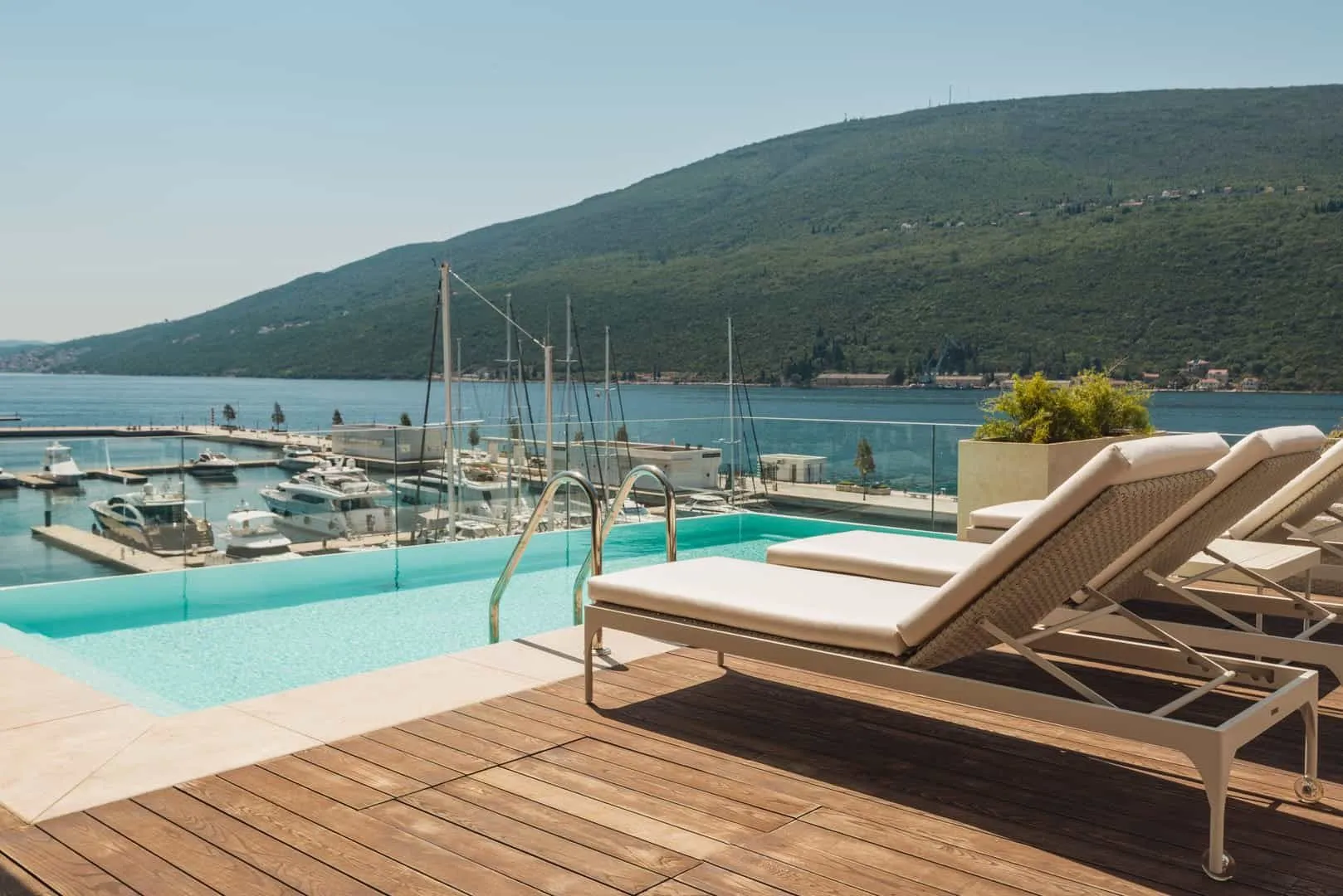 Prodaja, trosoban stan, 611m², Portonovi, Herceg Novi