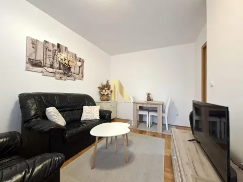 Izdavanje, jednosoban stan, 39m², Bulevar Oslobodjenja, Novi Sad Sve Podlokacije - image 4