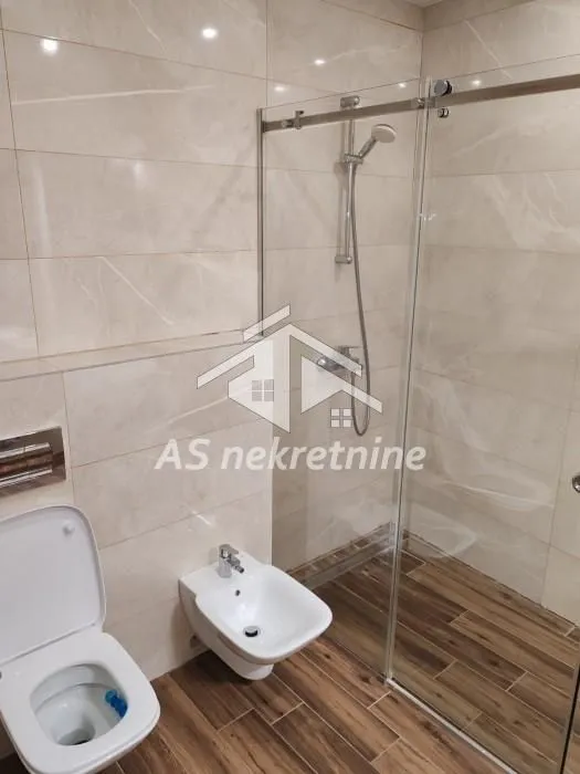 Rent, three bedroom apartment, 77m², Crveni Krst, Beograd