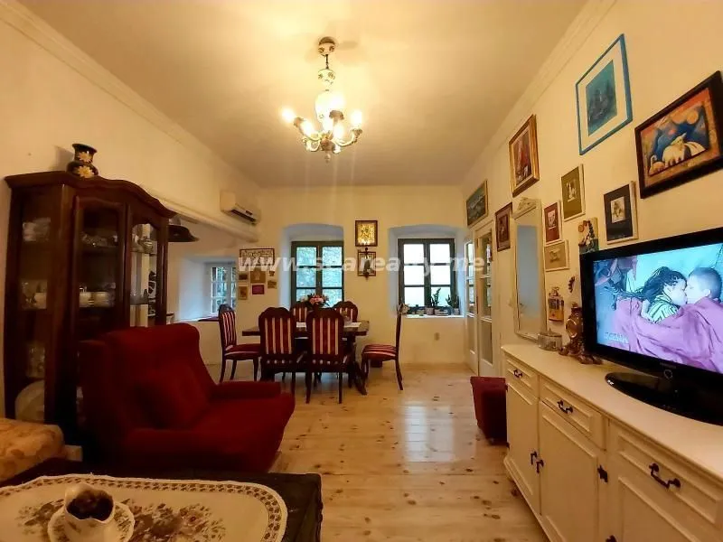 Prodaja, dvosoban stan, 71m², Kotor, Crna Gora