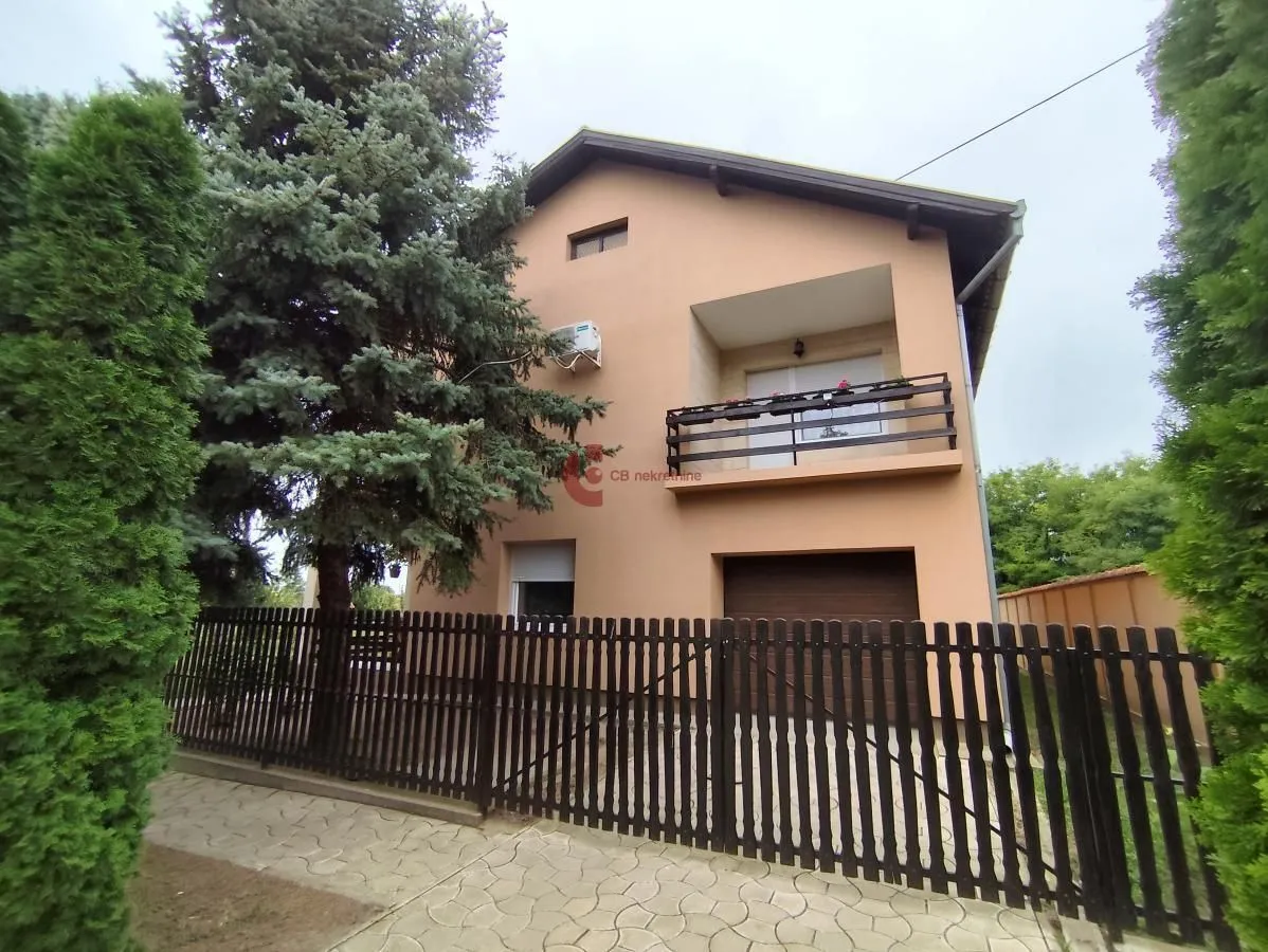 Prodaja, kuća, 183m², Bajmok, Subotica