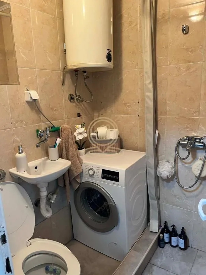 Izdavanje, jednosoban stan, 28m², Detelinara, Novi Sad Sve Podlokacije