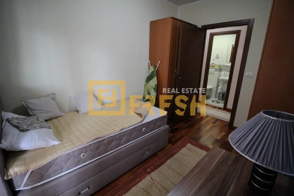Rent, two bedroom apartment, 74m², City Kvart, Podgorica