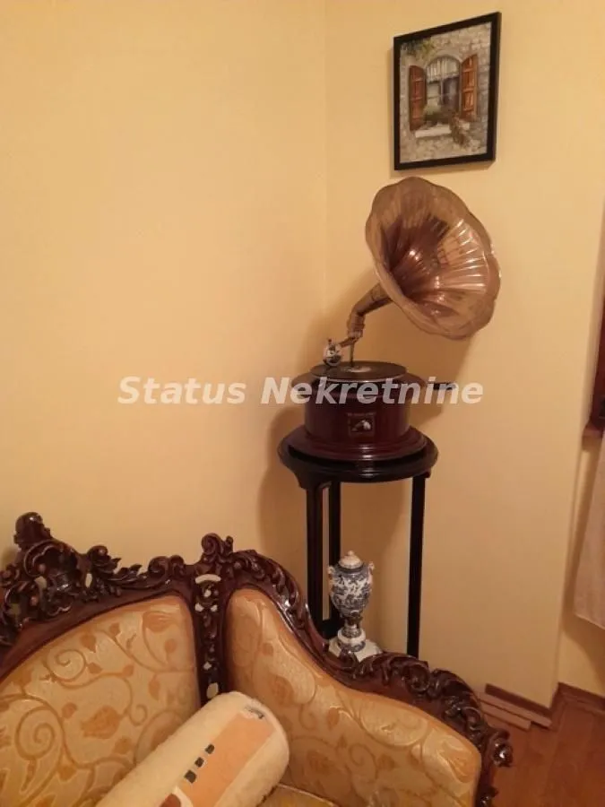 Prodaja, trosoban stan, 54m², Grbavica, Novi Sad Sve Podlokacije