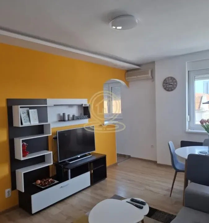 Rent, one bedroom apartment, 34m², Zemun Sve Podlokacije, Beograd