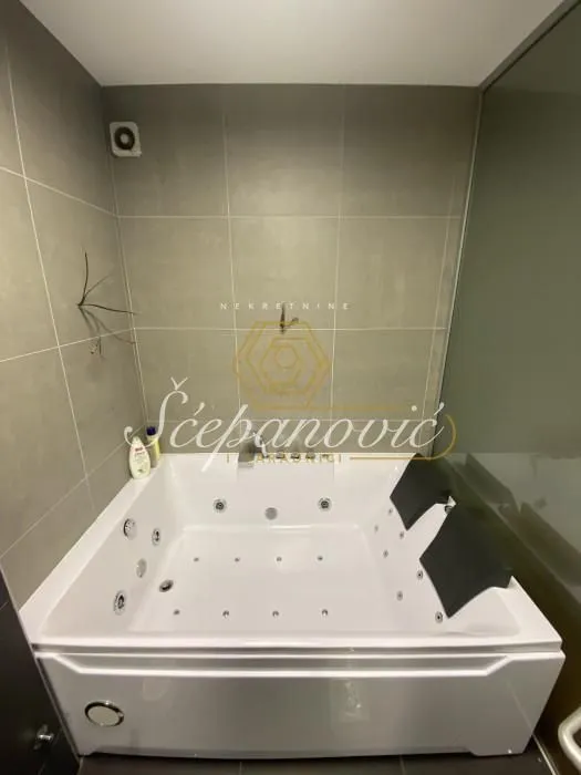 Prodaja, trosoban stan, 99m², Nova Detelinara, Novi Sad Sve Podlokacije