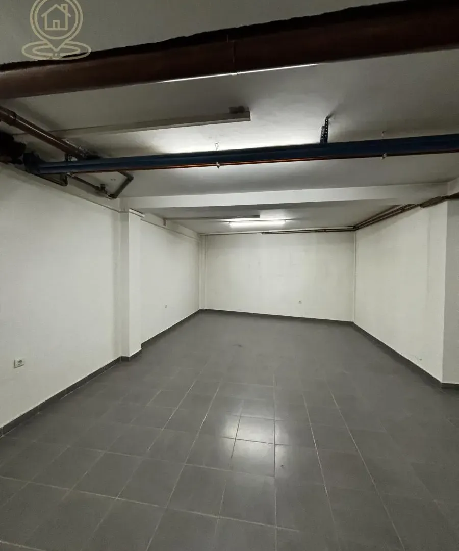 Rent, office space, 450m², Marger, Niš