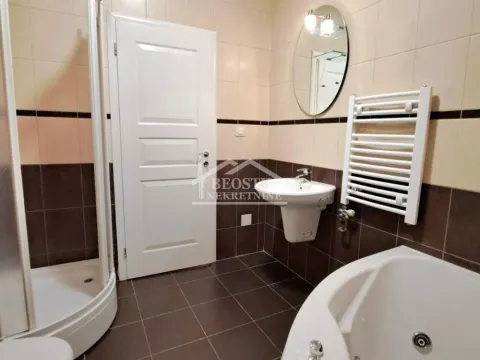 Izdavanje, četvorosoban stan, 204m², Đeram Pijaca, Beograd - image 15