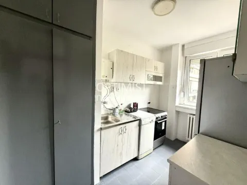 Izdavanje, trosoban stan, 77m², Botanička Bašta, Palilula Sve Podlokacije - image 5