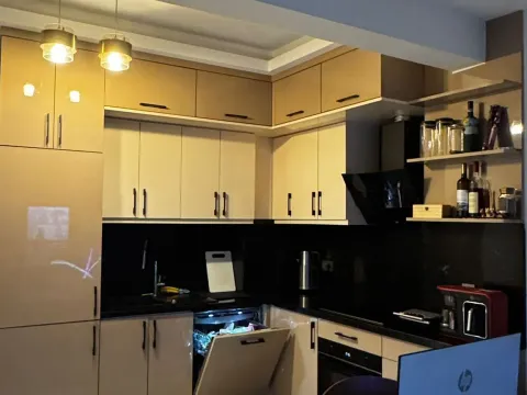 Rent, two bedroom apartment, 70m², Budva, Crna Gora - image 11