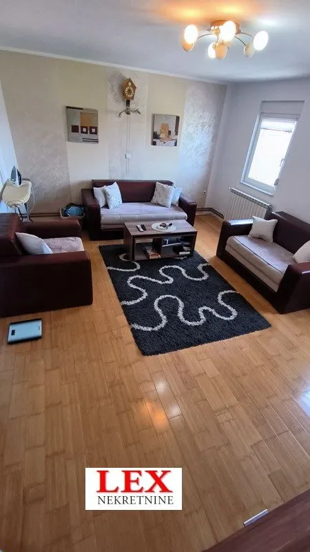 Sale, four bedroom apartment, 93m², Borča 1, Borča Sve Podlokacije