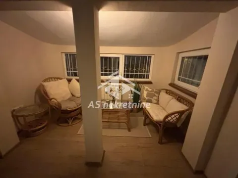 Rent, house, 120m², Slavujev Venac, Zvezdara Sve Podlokacije - image 12