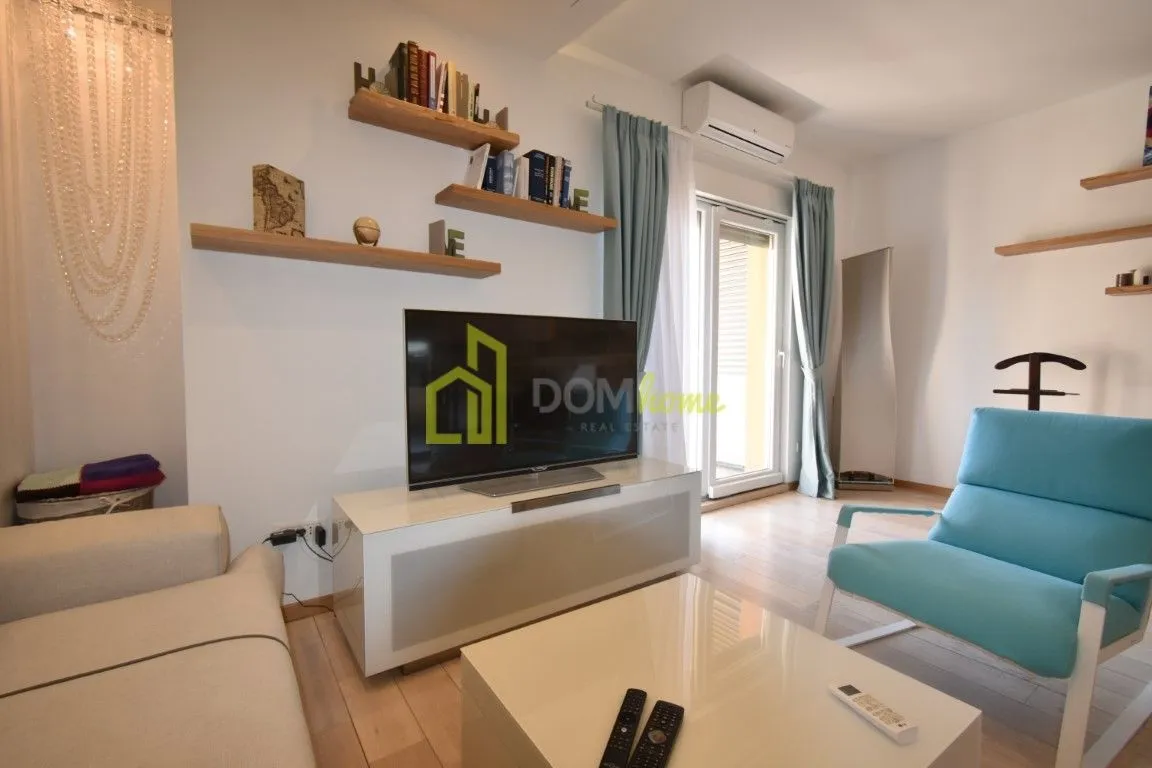 Izdavanje, jednosoban stan, 68m², City Kvart, Podgorica