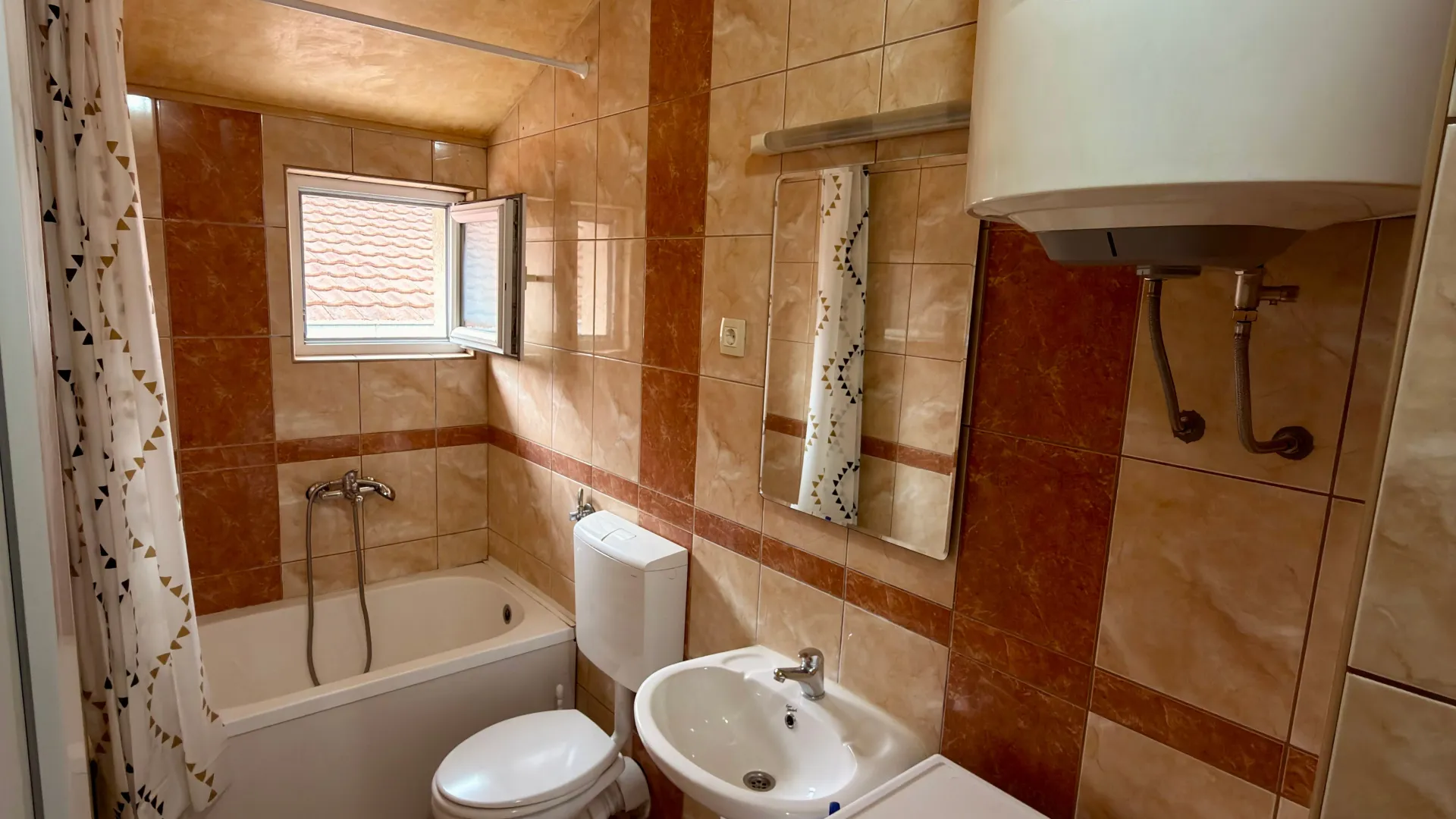 Izdavanje, garsonjera, 25m², Blok 9, Podgorica