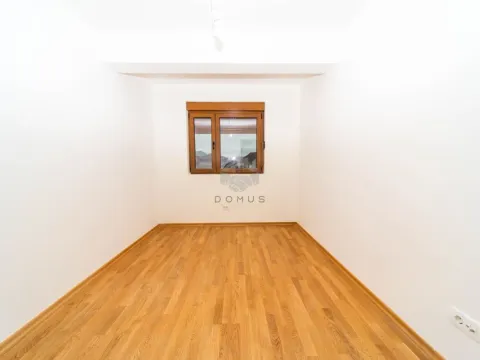 Prodaja, stan, 56m², Stari Aerodrom, Podgorica - image 5