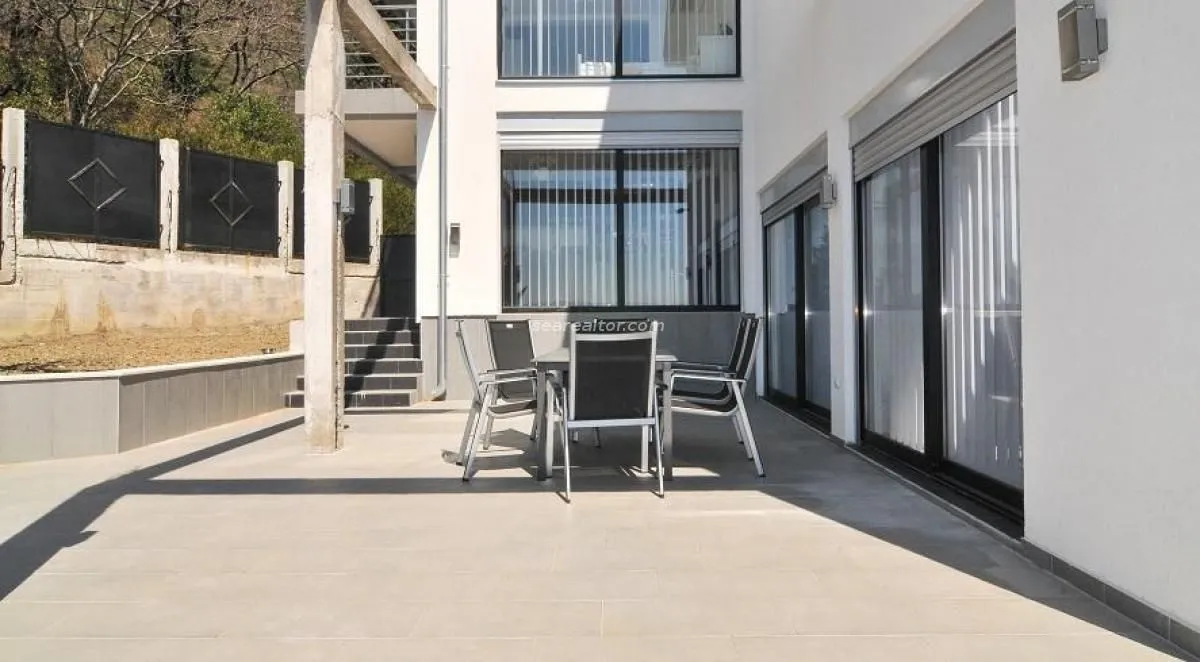 Prodaja, kuća, 390m², Mrčevac, Tivat